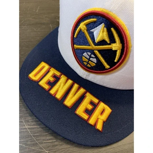 New Era Denver Nuggets Hat 59FIFTY Fitted 7 3/4 White Pickaxe Logo NBA Spell out - Picture 2 of 6